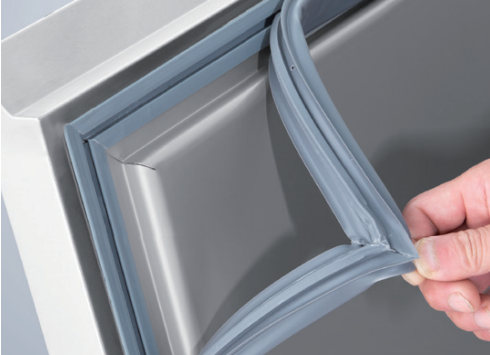 Coolmes 55" Split 2-Door Stainless Steel Reach-In Ventilated Refrigerator - GN1.2TN4